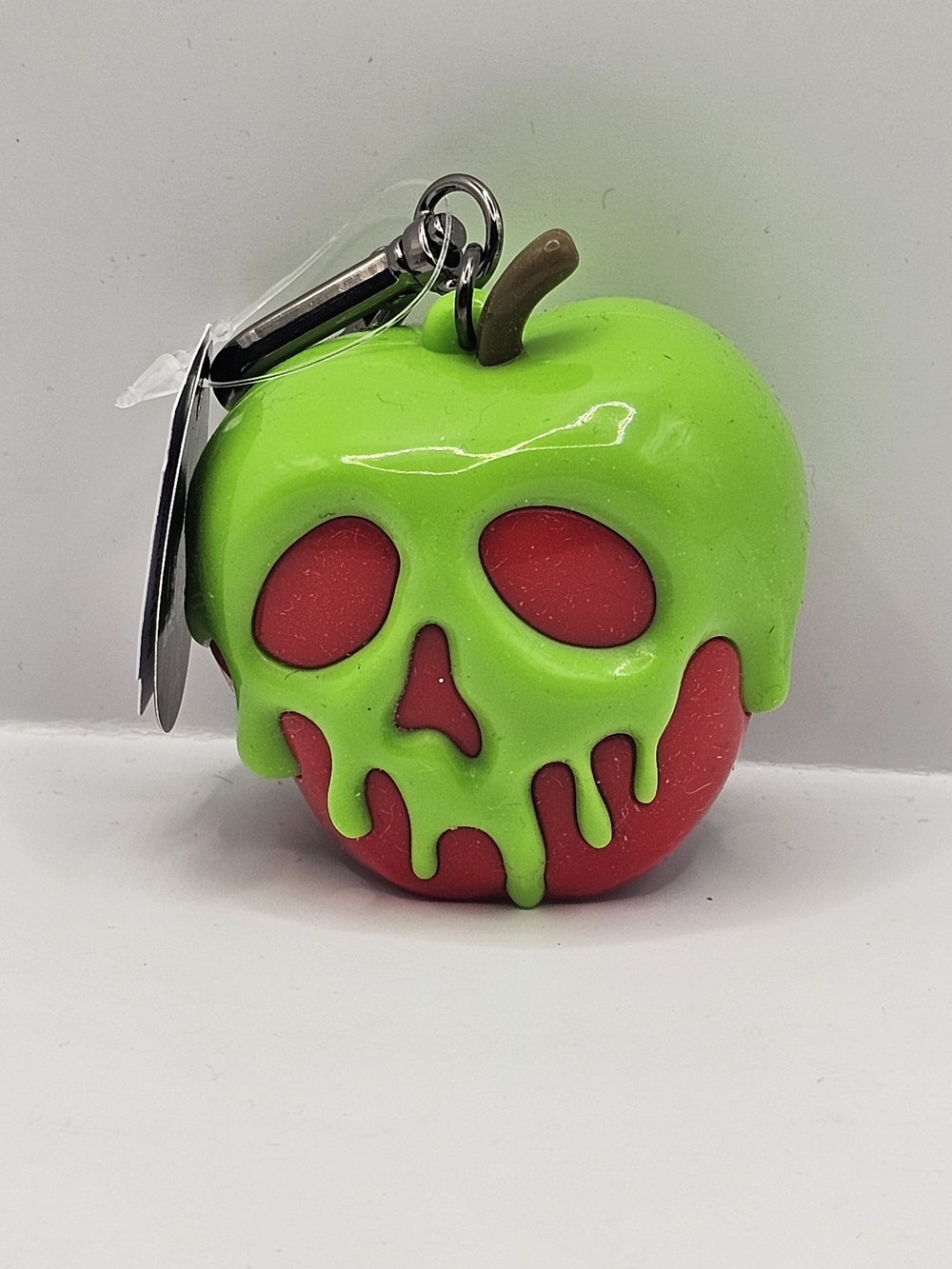Disney Villains Evil Queen Poison Apple Glow PocketBac Holder NWT Retired